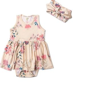 Baby Grey by
Everly Grey
Skirted Bodysuit &
Headband Set, new! Purple, in box!